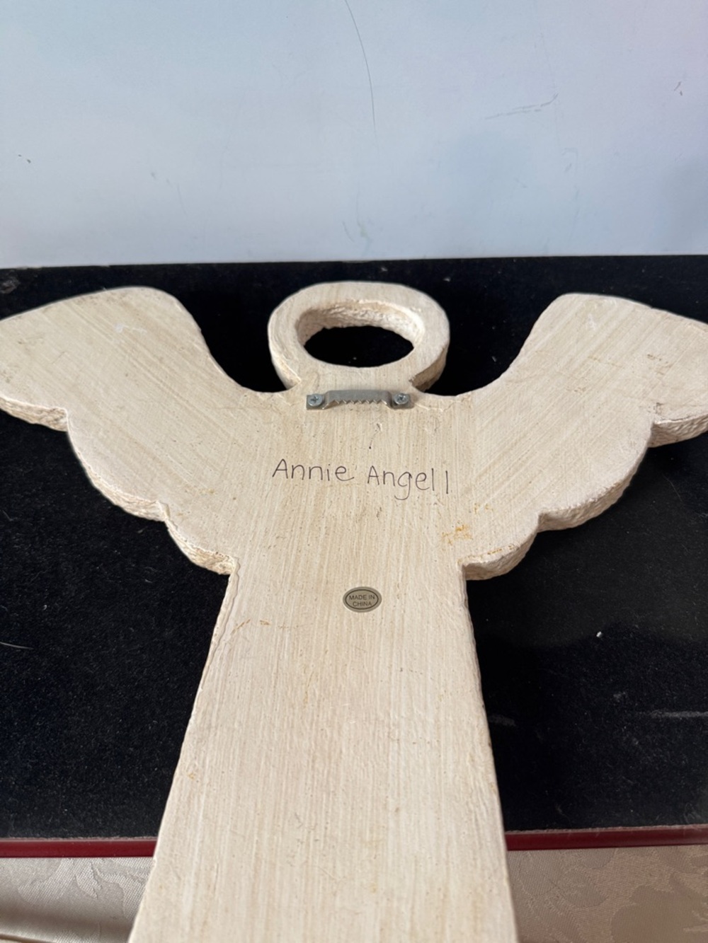 14-inch Caffco Angel wall plaque inscribed with the Lord's Prayer - Picture 3 of 10